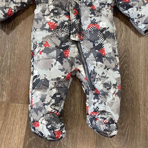 Wippette Baby Boys Camo Snowsuit W/ Hood Fur Trim & Footed Design Size 6-9 Month - Picture 2 of 10